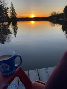 Anse au Soleil Levant, Maison complete au bord du Lac Cameron - Image 3
