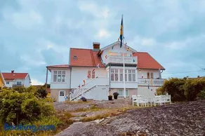 Lägenhet med havsutsikt & uteplats i vårt hus på Käringön - Image 3