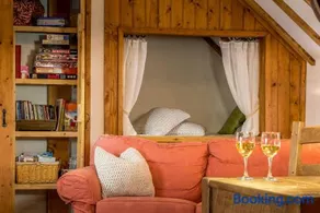 The Hayloft and Bothy at the Manor House Stables - TWO units in Martin near Woodhall Spa - Dogs Welcome! - Image 2