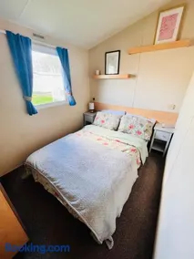 Lola’s Caravan. Your home away from home. - Image 3