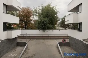 KV Luxury Apartman - Image 3