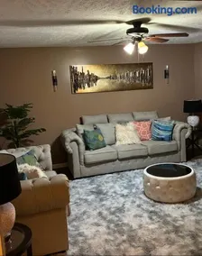 The Universal Home Stay - Image 3