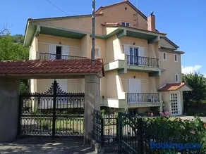 Maria's Apartment - Image 1
