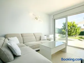 Apartamento acogedor con piscina y jardín privados en Figueres - ES-228-115 - Image 2