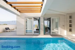 Villa Symphony, heated pool - 10m from the sea - Image 5
