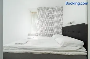 RentPlanet - Apartament Joliot-Curie - Image 2