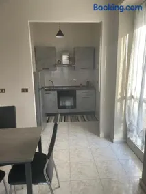 Daniela; vacanza e/o lavoro - Image 2