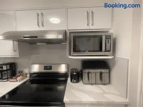 4615 Inverness Street Vancouver, King And Queen sizes 2 Bedrooms Suite with Private Entry - Image 4