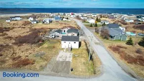 Peaceful 2 Bedroom Cottage - Image 4