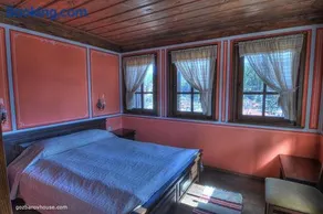 Gozbarov's Guest House - Image 2