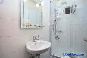 Kathisma Studios Apartments-Theochari Angeliki GP - Image 2
