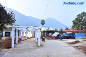 AKM Resort Ambur New Resort Chennai Bangalore Highway offering swimming pool play area campfire,and peaceful surroundings, Perfect for families, couple friendly, bachelors, groups, business travelers and weekend parties 24 hrs stay & check in - Image 2