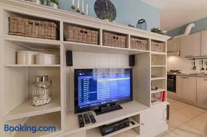 Two-Bedroom Apartment Rise and Shine - Image 3