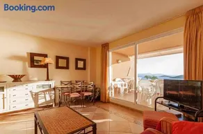 Inmovecos amplio y con vistas al mar Soling 103 - Image 2