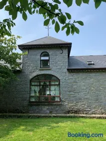 Cut Limestone Apartment Riverside Lodge - Image 1