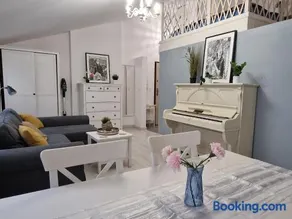 "Pianist" City Break Apartment - Image 4