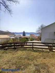 Au bord du lac - Image 1
