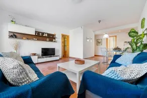 Hauzify I Apartament Riba Aurea - Image 2
