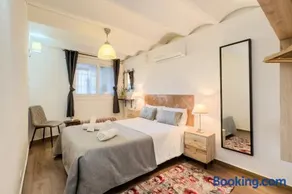 Cozy Studio With Views Close To Park G�ell - Image 1