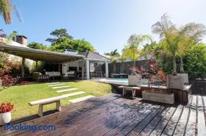 Villa avec internet haut débit, jardin et barbecue | Vue mer - Image 2