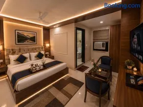 Hotel Bellamontan Suites Near Delhi Airport - Free Airport Pickup & Drop - Image 4