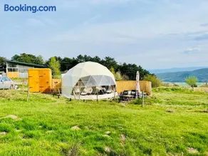 Glamping Hohe Wand - Kuppelzelt "Bergblick" mit Sternenfenster - Image 3