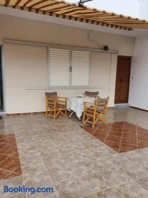 Sunny House - Image 2
