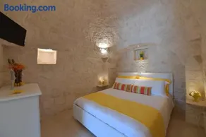 Trulli Santa Croce Luxury Holidays - piscina privata fino a 8 persone - Image 2