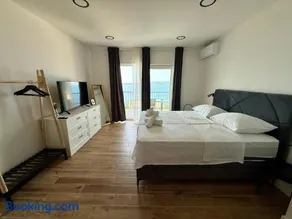 Guest House Stipe - Image 5
