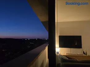 Hiyas by Cadiz Properties - Tram, Dickson Chinatown, Sunset View, Artsy - Image 2