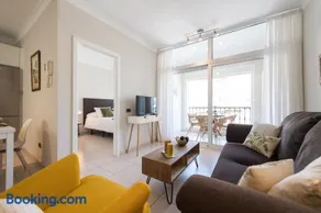 Sunny Sky Apartment - Image 2
