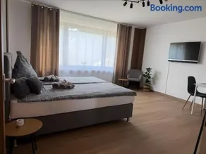 Bismarck Apartment - Image 1
