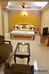 Hotel Pride - Image 1