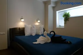 Feyena Guesthouse - Image 1