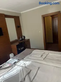 Prince Cyril Hotel - Image 5