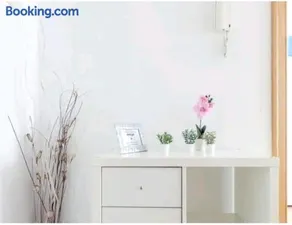 Apartamento con patio y piscina cerca de Sevilla - Image 4