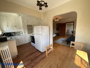 Furnished Apartments - Climate Pledge Arena Next Door - Image 5