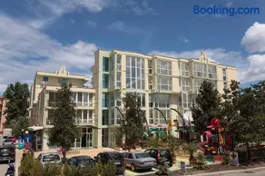 Sunny Day Club Hotel - Image 4