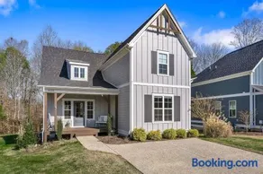 Beautiful Home with Lake and Marina Access, Firepit, Golf Cart Included - Image 2