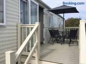 Brookside Holiday Retreat, West Sands - Image 2