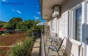 2 Bedroom Stunning Home In Omisalj - Image 3