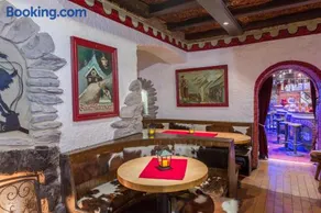 Party Hotel Taverne - Image 5
