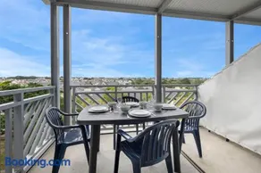Duplex avec balcon, piscine et accès plage pour 4 - Image 1