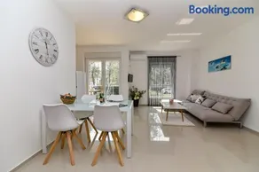 Denis Apartment - Image 2