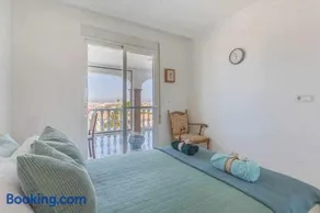 Caleta del Sol con piscina terraza y playa - Image 1