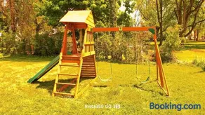 Perfect Family Getaway! Steps from Attractions - Image 5