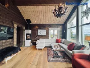 Spacious cabin in the mountains - Image 2