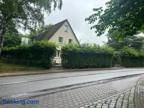 Premium Apart Villa Hamburg - Image 2