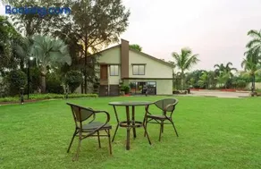 Luxuries Villa along with lake view & indoor pool - Image 1