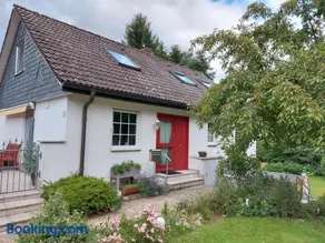 Schöne Maid - Image 1